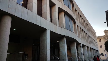 Facultad De Ciencias Sociales Y JuríDicas De Orihuela en Orihuela Costa