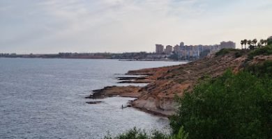 Playa PequeñA Cabo Roig en Orihuela Costa
